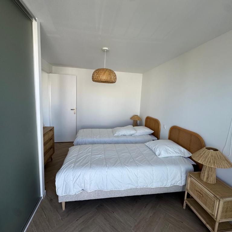 Horizon Méditerranée Piscine & Plage à Pied - Two-Bedroom Apartment - 24