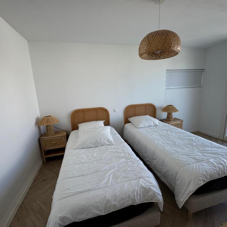 Horizon Méditerranée Piscine & Plage à Pied - Two-Bedroom Apartment - 25