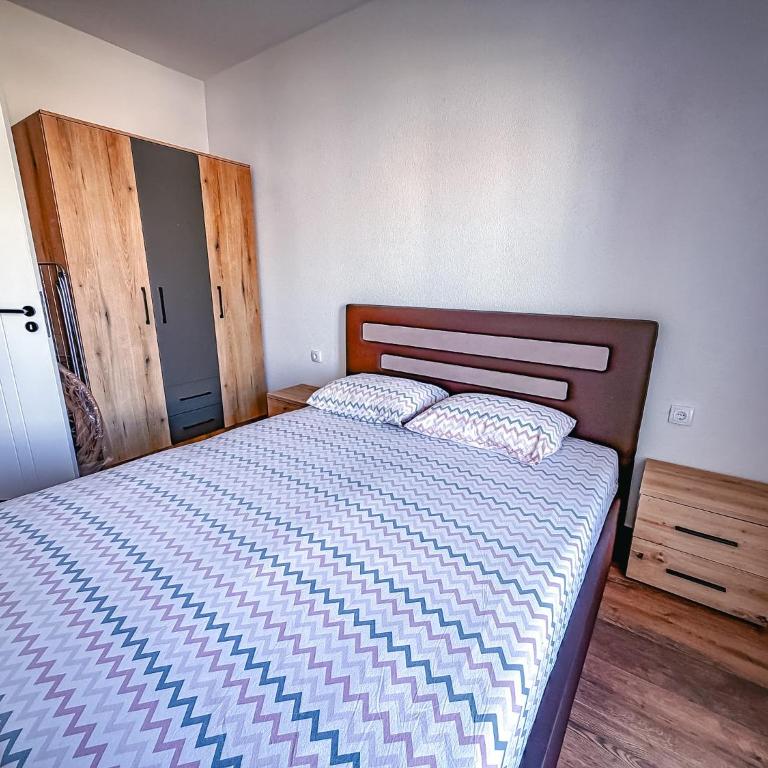 Yasna Apartments - One-Bedroom Apartment - 7