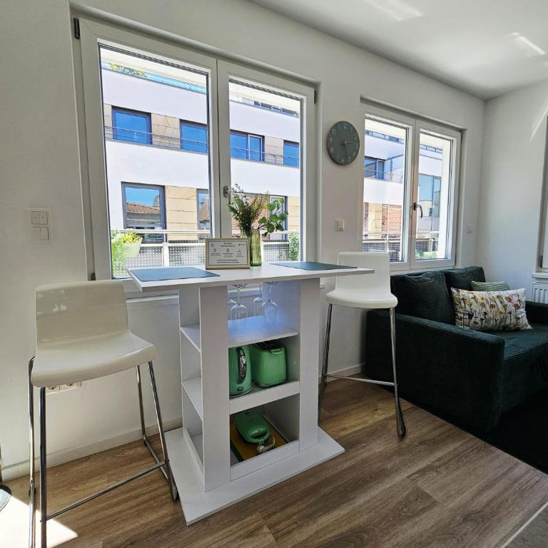 Modernes Tiny City House - 3 Apartments - Apartment mit 1 Schlafzimmer und Balkon - 5