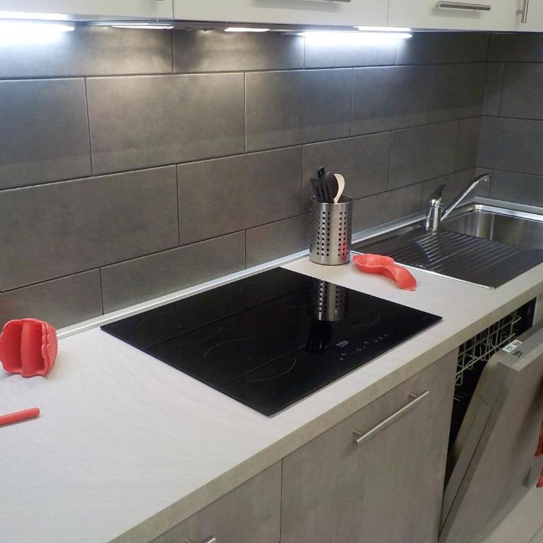 CASA ESEDRA - Appartamento 3 parcheggio privato - Appartamento con 2 Camere da Letto - 8