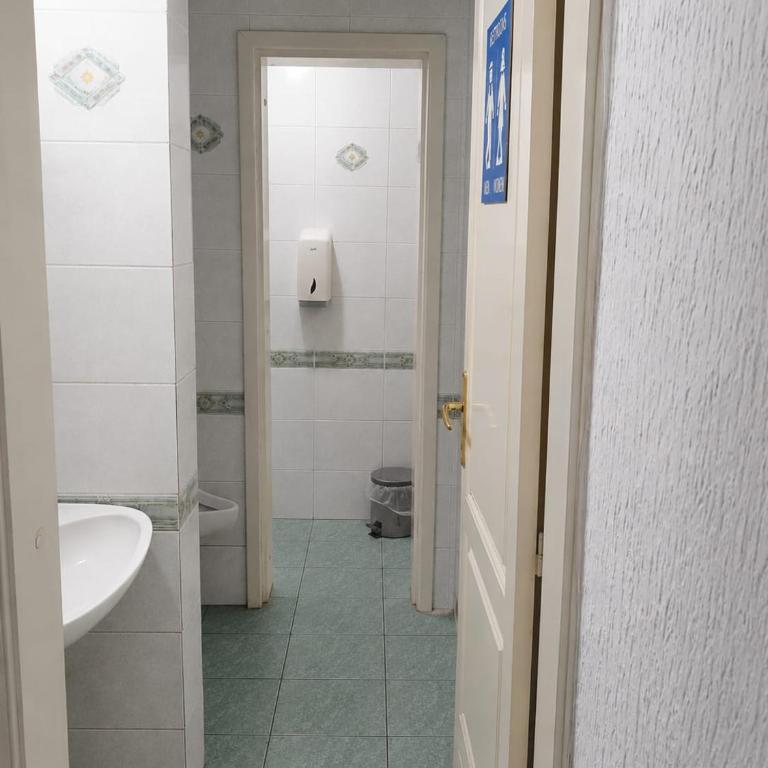 Stars Aspava Blue HOSTEL - Četvorokrevetna Soba sa Zajedničkim Kupatilom - 3