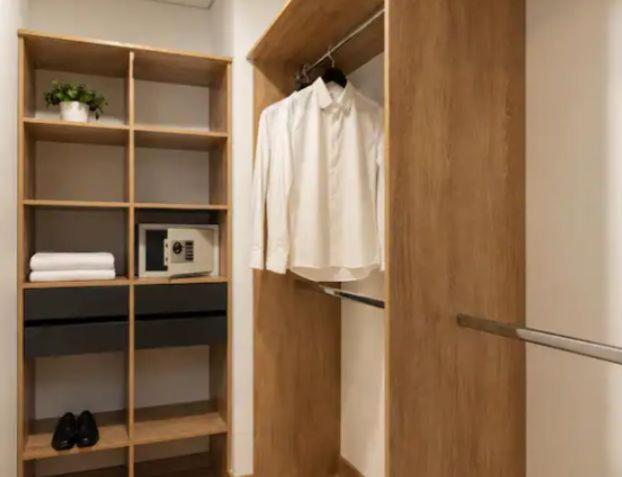 Amplio apartamento para 16 personas, 4 habitaciones, 4 baños con jacuzzi - Apartment - 21
