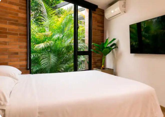 Amplio apartamento para 16 personas, 4 habitaciones, 4 baños con jacuzzi - Apartment - 25