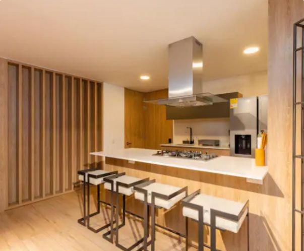 Amplio apartamento para 16 personas, 4 habitaciones, 4 baños con jacuzzi - Apartment - 26