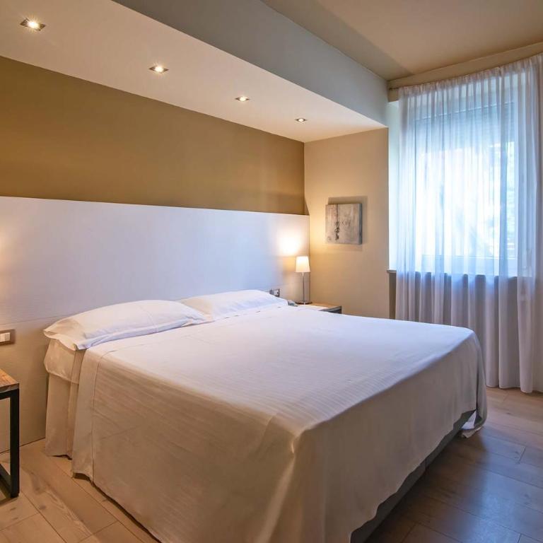 Hotel Liberty - Camera Matrimoniale Superior - 2