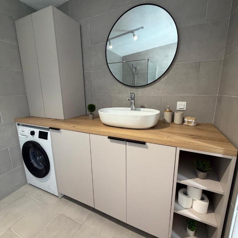 Elaan Pool&Residence - Three-Bedroom Apartment - 11