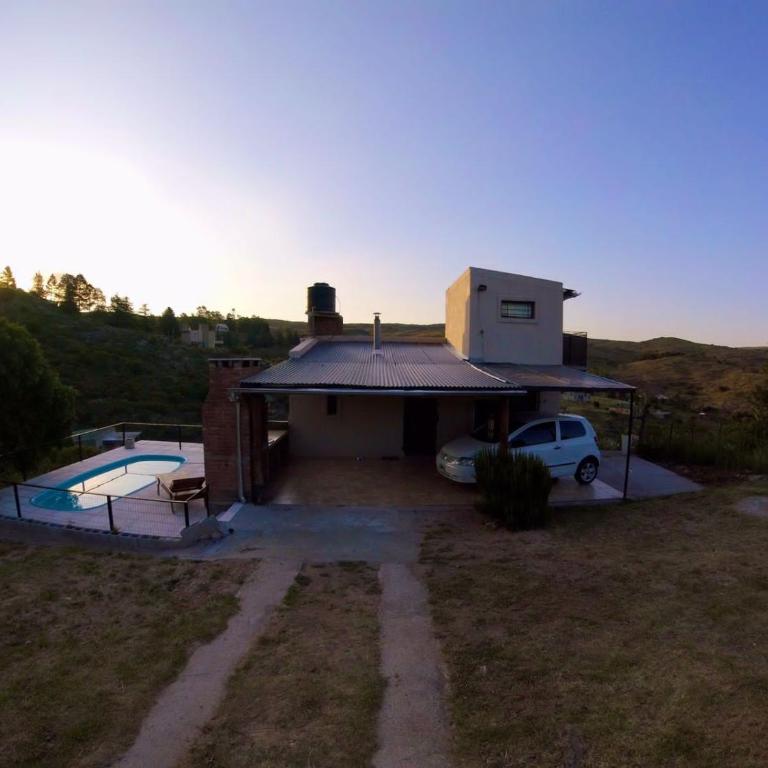 Los 2 Hermanos - Two-Bedroom House - 11