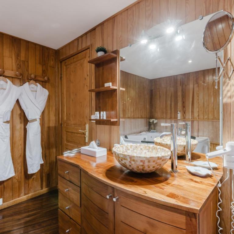 Hotel Le Blanche Neige - Chambre Double Deluxe - 5