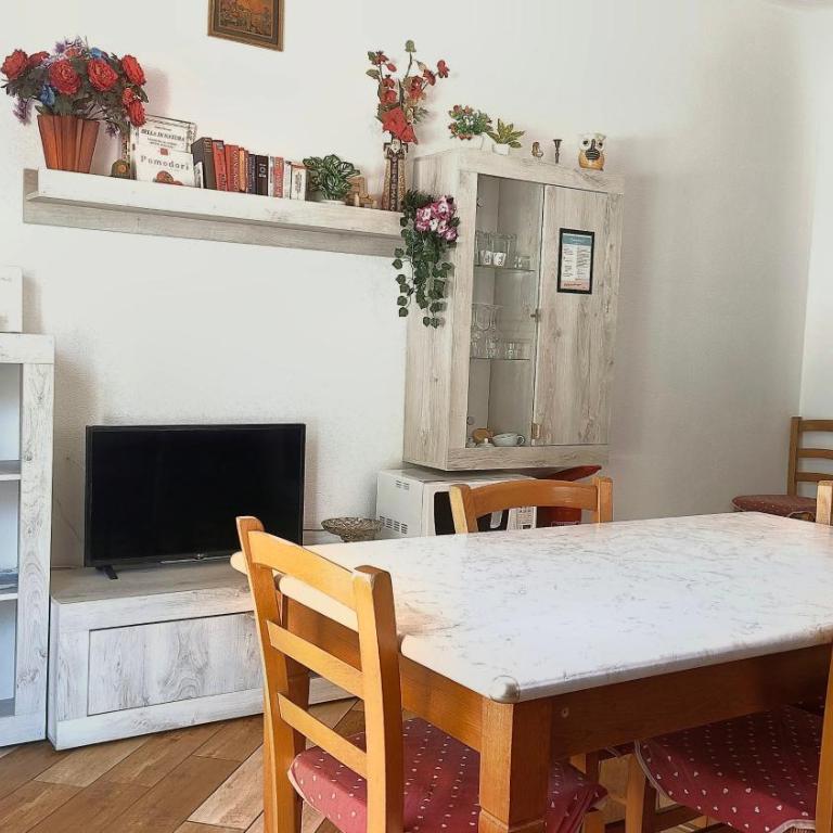 Domus de sole - Two-Bedroom Apartment with Terrace - 13