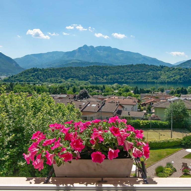 Hotel Liberty - Camera Matrimoniale/Doppia con Letti Singoli con Vista Lago. - 4