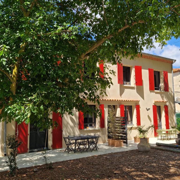 Domaine des 3 Cépages - Three-Bedroom Apartment - 1