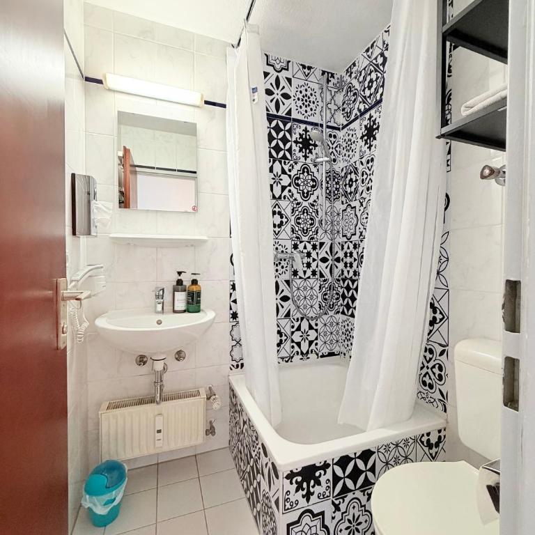 Hotel Apartment City Center at Munich Central Station - Studio mit Balkon - 15