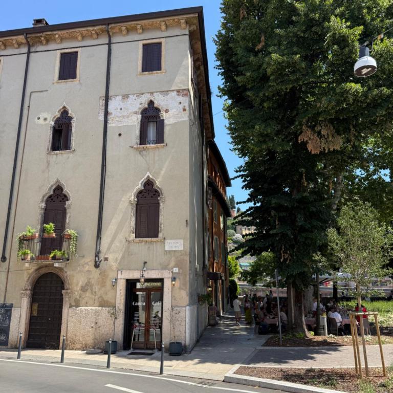 Ponte Pietra Centro Verona - Appartamento con 1 Camera da Letto - 21
