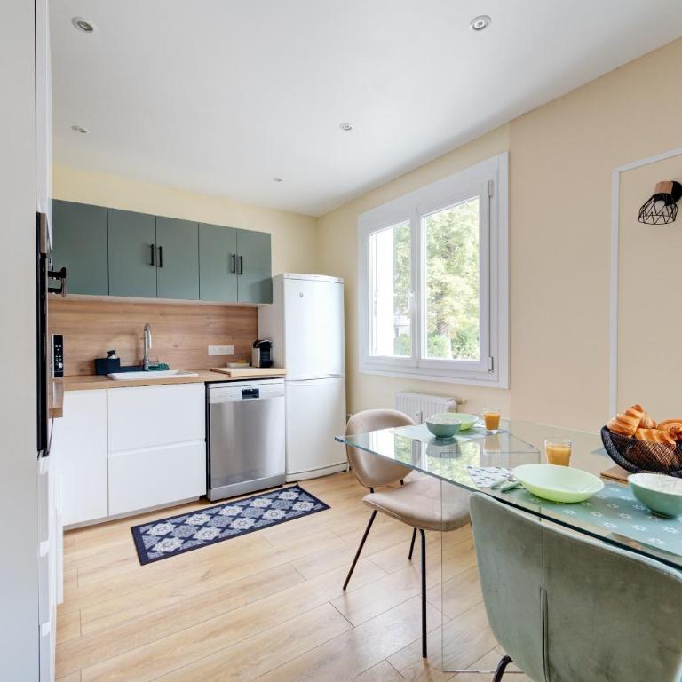 Appartement Calme - Parking privé - Proche Tram - Appartamento con 2 Camere da Letto - 2
