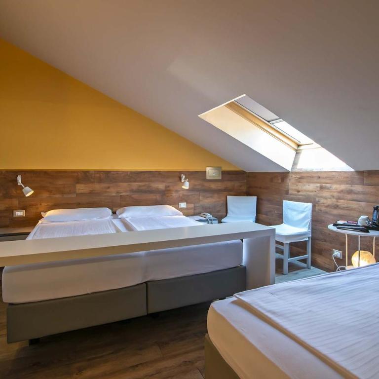 Hotel Liberty - Camera Familiare - 4