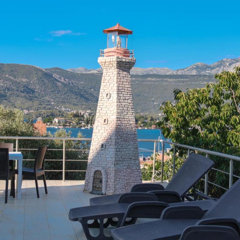 Lighthouse Residence Tivat - Obala Đuraševića - Apartman s 1 Spavaćom Sobom, Balkonom i Pogledom na More - 1
