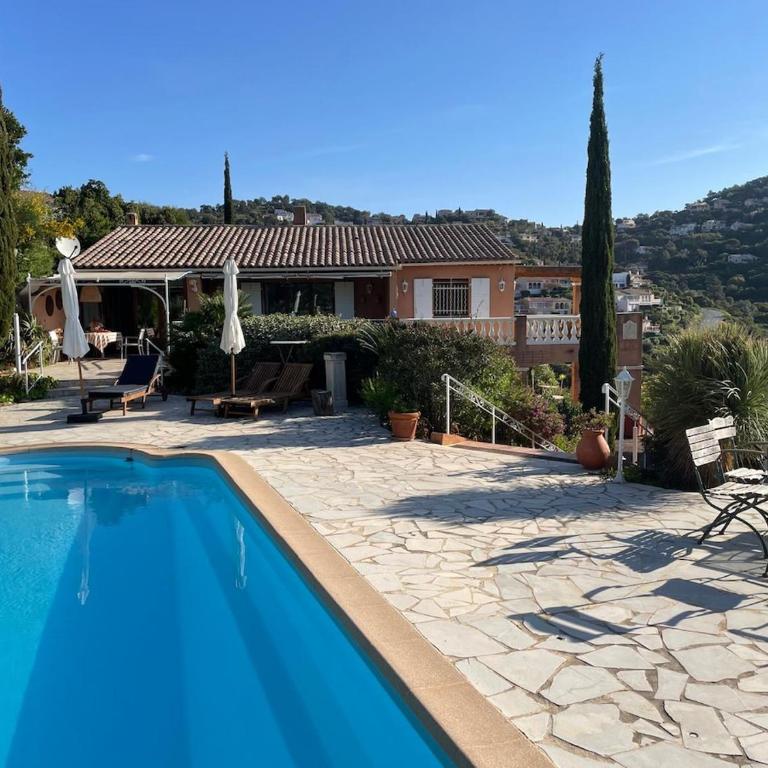 Villa Comtesse du Sud, traumhafte Unterkunft mit Privatpool by Riviera Homelife Management - Maison de Vacances - 1