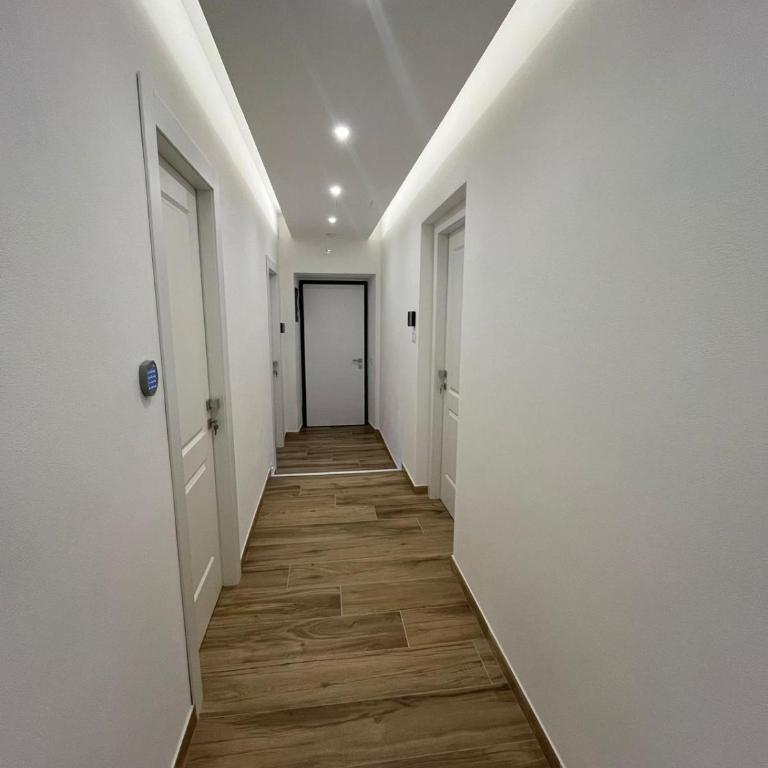Lirico Suites - Double Room with Private Bathroom - 3