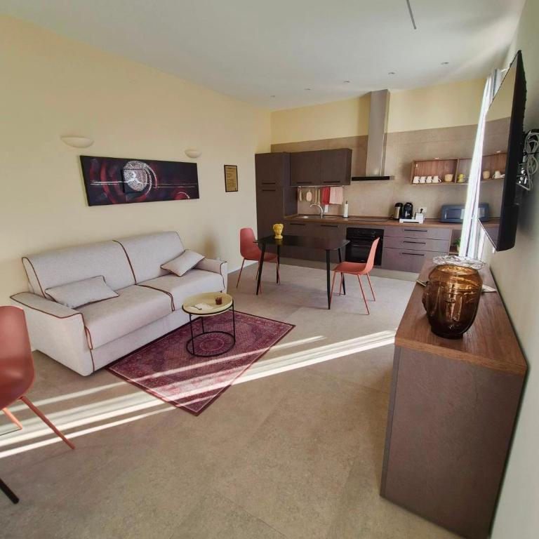 Borgo Vespucci Suites - One-Bedroom Apartment with Balcony and City View - 2