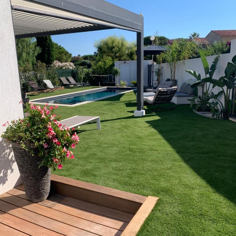 VILLA LAURANA HYERES 6 personnes Piscine chauffée - Maison 3 Chambres - 10