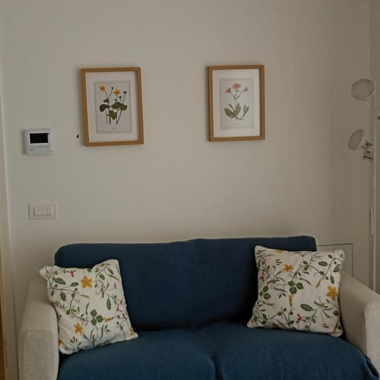Yellow flowers Comfy Homes with Lift & Parking Garage - Appartamento con Terrazza - 9
