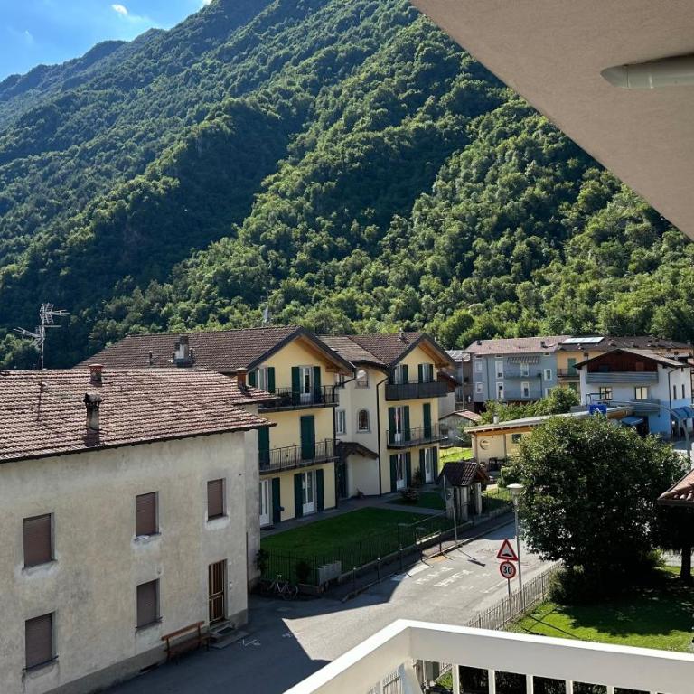 Casa Caffaro - Lake & Mountain Escape - Two-Bedroom Apartment - 11