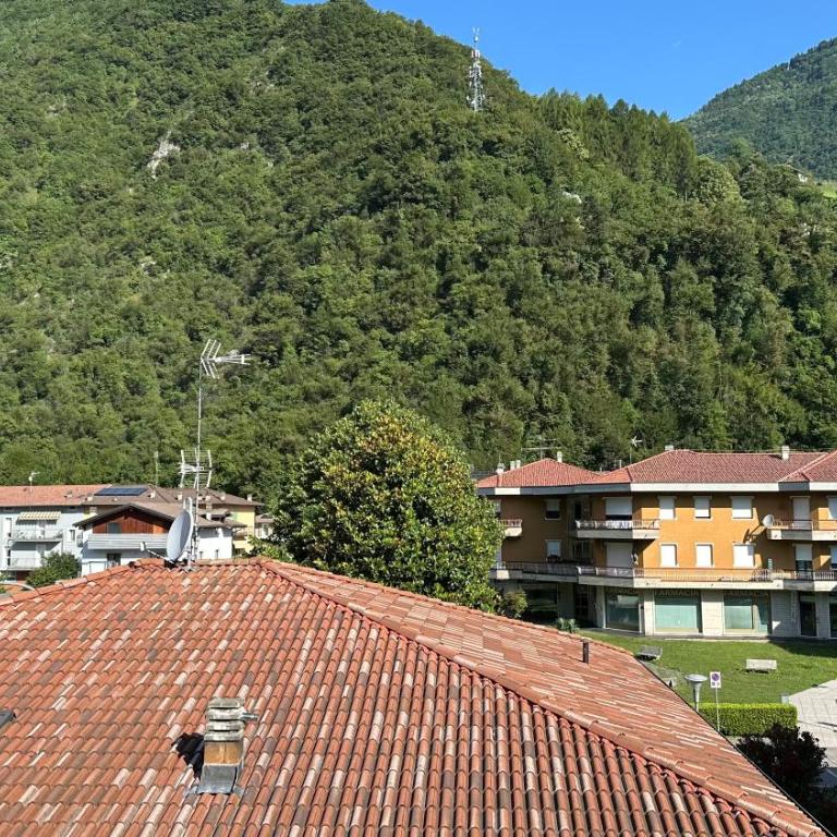 Casa Caffaro - Lake & Mountain Escape - Two-Bedroom Apartment - 15