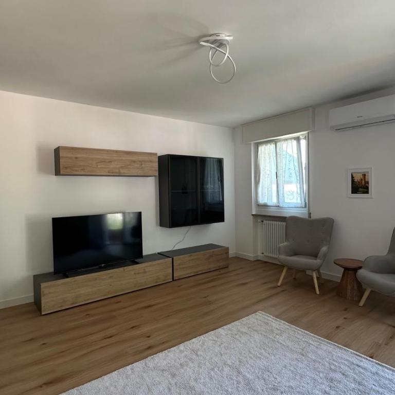 Casa Caffaro - Lake & Mountain Escape - Two-Bedroom Apartment - 10