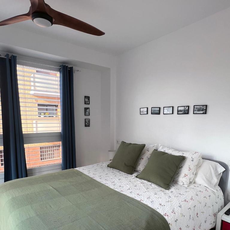 Apartamento luminoso con parking a 250 m de playa y centro - Apartamento de 1 dormitorio - 12