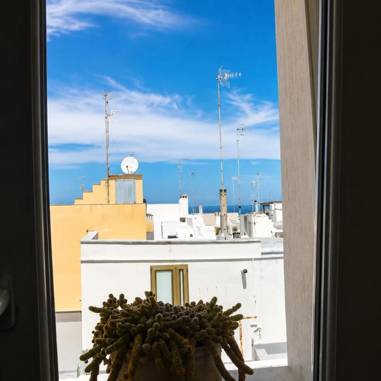 Casa Viola -Locazione Breve - Appartamento con Balcone e Vista Mare - 46
