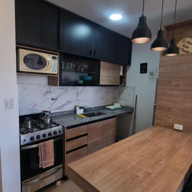 Moderno Dpto Centrico - Apartamento de 2 dormitorios con terraza - 3