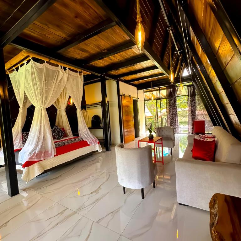 Suites Casa ColibrÍ - Suite Deluxe con bañera de hidromasaje - 3