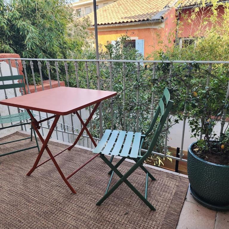 Le Petit Montmartre Chic studio Nîmes centre ville - Appartement 1 Chambre - 14
