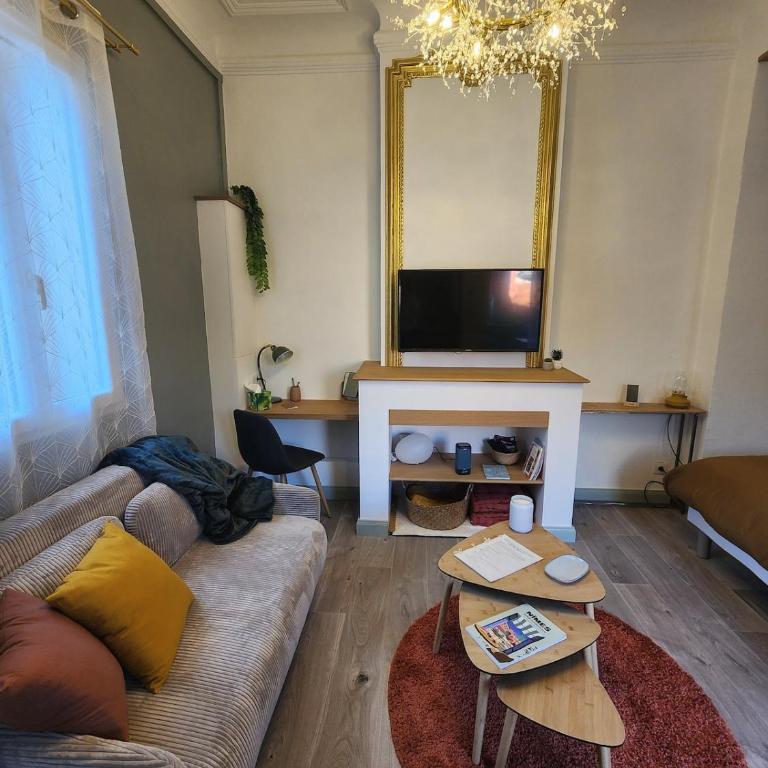 Le Petit Montmartre Chic studio Nîmes centre ville - Appartement 1 Chambre - 21
