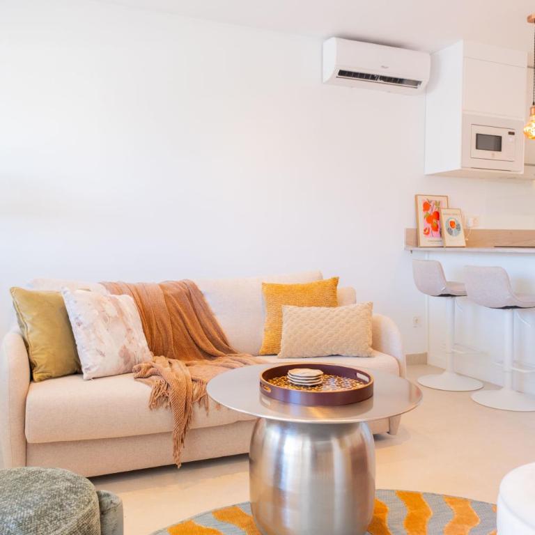 AC152 - Top Renovated Modern 1 Bed with Pool - Apartamento - 6
