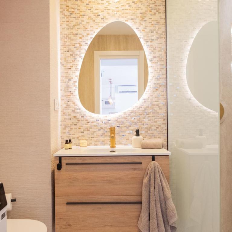 AC152 - Top Renovated Modern 1 Bed with Pool - Apartamento - 23