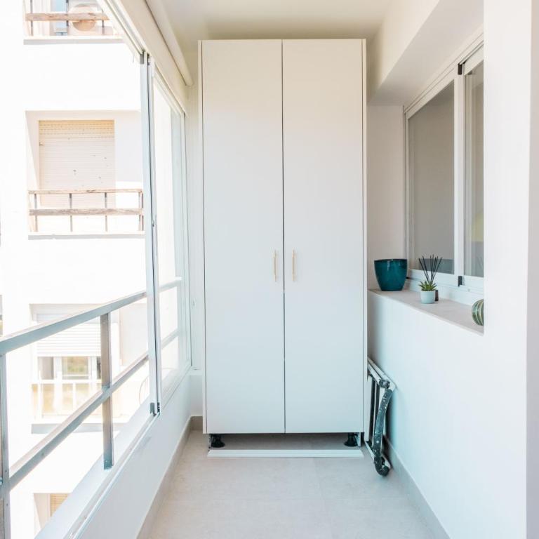 AC152 - Top Renovated Modern 1 Bed with Pool - Apartamento - 33