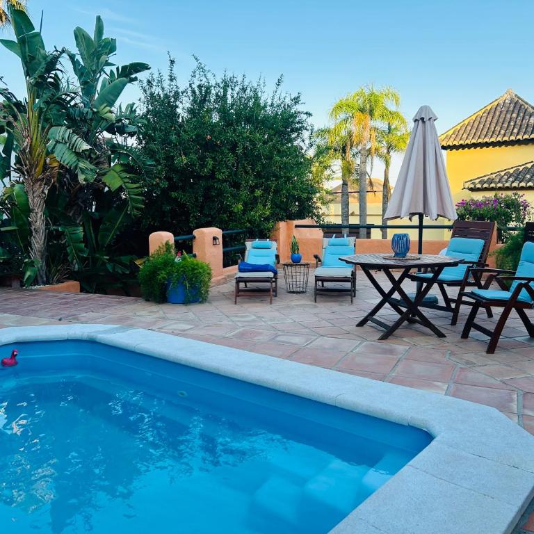 Apartamento con jacuzzi y terraza con opcion a Piscina Privada - Villa con piscina privada - 2