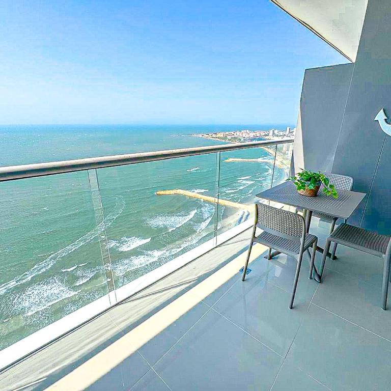 35 flr Spectacular Seaview Morros City Bocagrande - Apartment with Sea View - 24