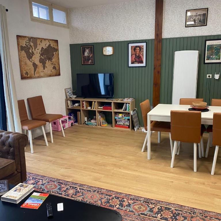 CHEZ HARRY POTTER- Séjour Magique au Cœur de Luchon - Maison 3 Chambres - 60