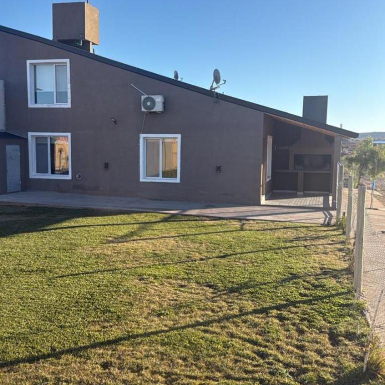 Duplex 2 en Villa el chocon LO DE CARLITOS - Two-Bedroom Apartment - 10