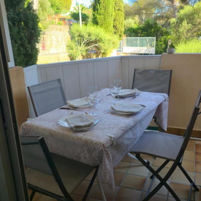 Bormes-les-Mimosas Calme 4p clim wifi parking cave - Appartement 2 Chambres - 1