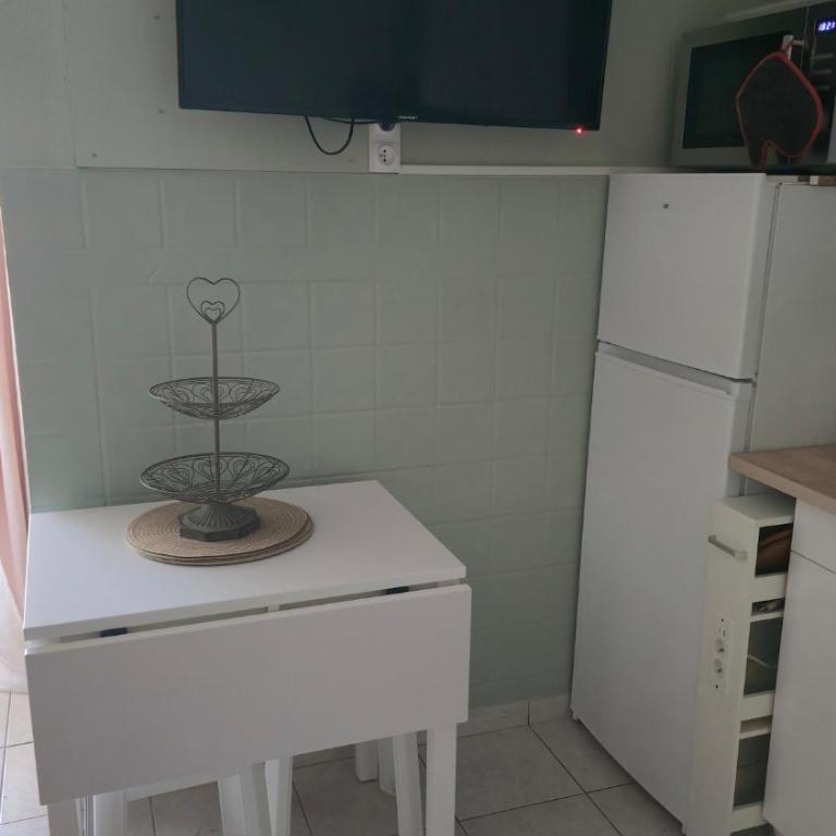 Bormes-les-Mimosas Calme 4p clim wifi parking cave - Appartement 2 Chambres - 13