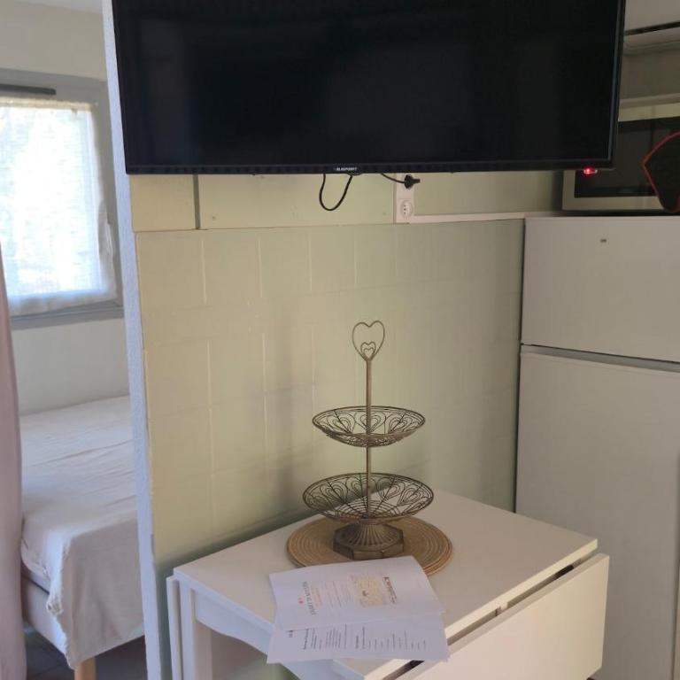 Bormes-les-Mimosas Calme 4p clim wifi parking cave - Appartement 2 Chambres - 24