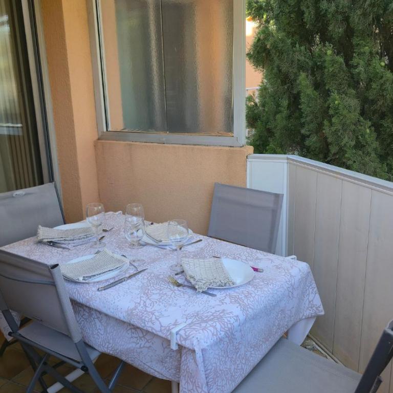 Bormes-les-Mimosas Calme 4p clim wifi parking cave - Appartement 2 Chambres - 30