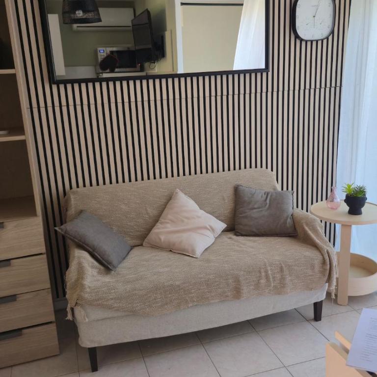 Bormes-les-Mimosas Calme 4p clim wifi parking cave - Appartement 2 Chambres - 33