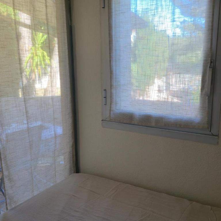 Bormes-les-Mimosas Calme 4p clim wifi parking cave - Appartement 2 Chambres - 39