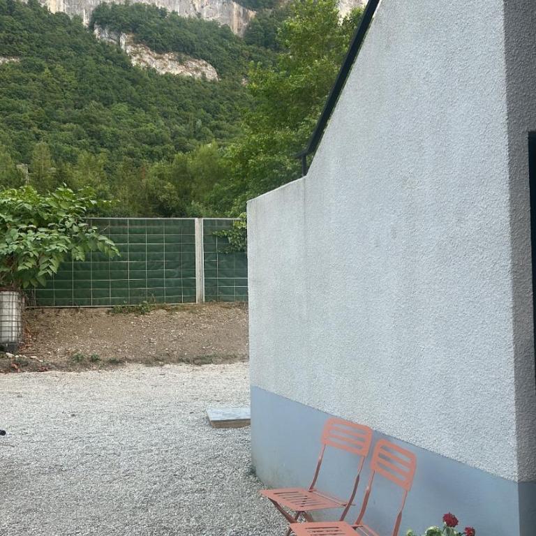 House at the foot of Salève and 2 steps from Geneva - Maison 3 Chambres - 6