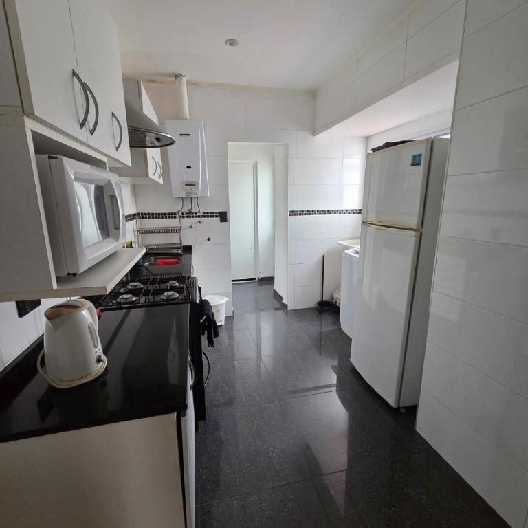Gran departamento con parrilla y cochera en Playa Grande - Apartamento de 2 dormitorios - 2